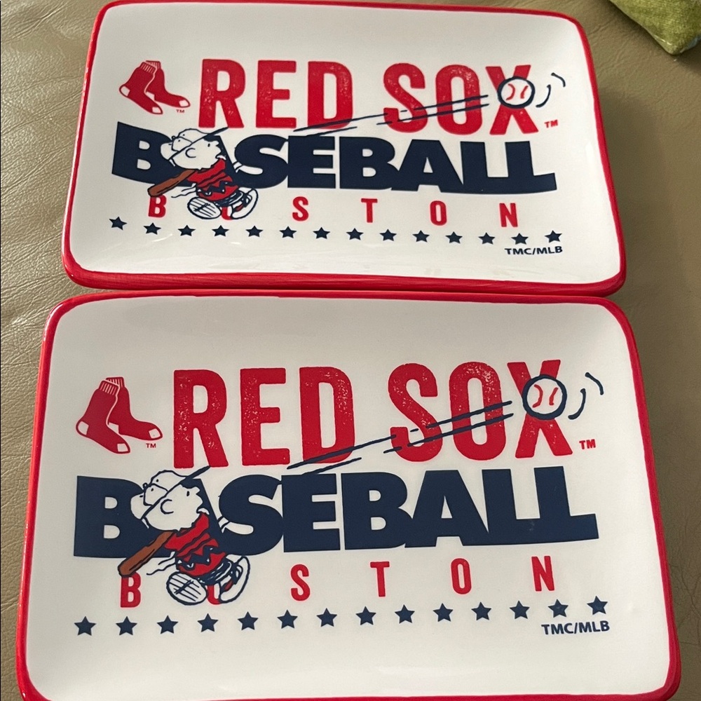 NWOB! Red Sox Baseball Plates- Set of 2 Ceramic